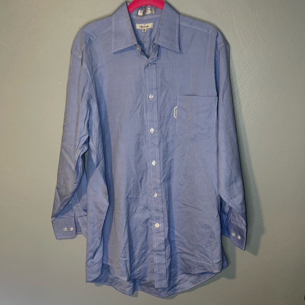 Mens button down shirt    D